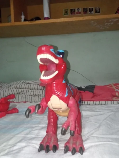 Brinquedo Tiranossauros Rex Vermelho
