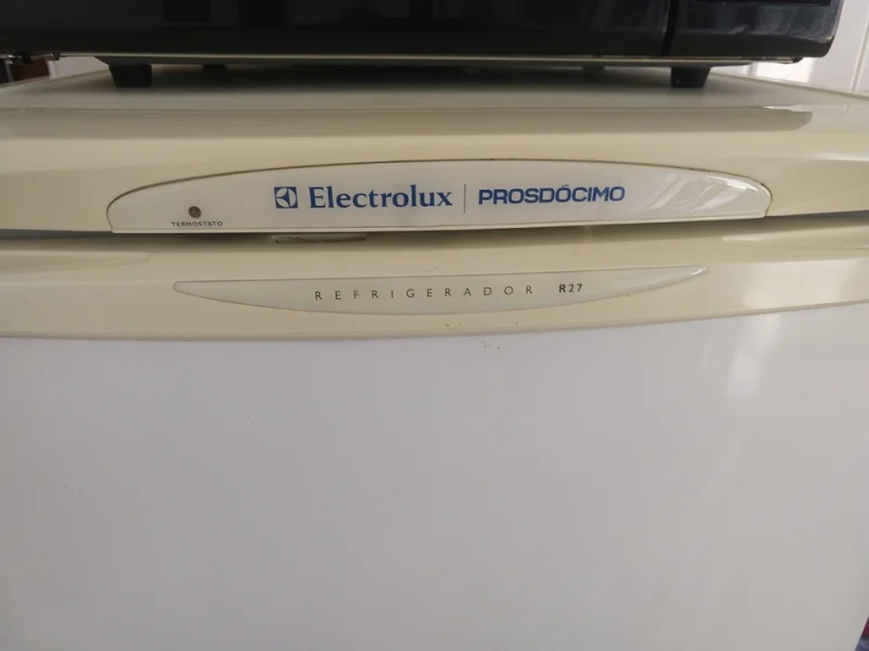 Eletrolux Prosdócimo R27 Usada Bom Estado