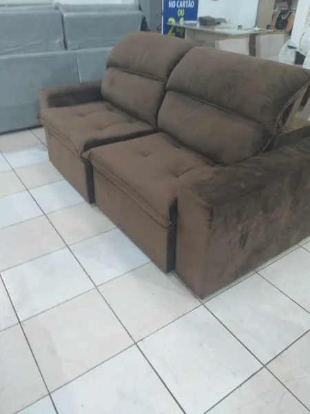 Sofá Retrátil e Reclinável
