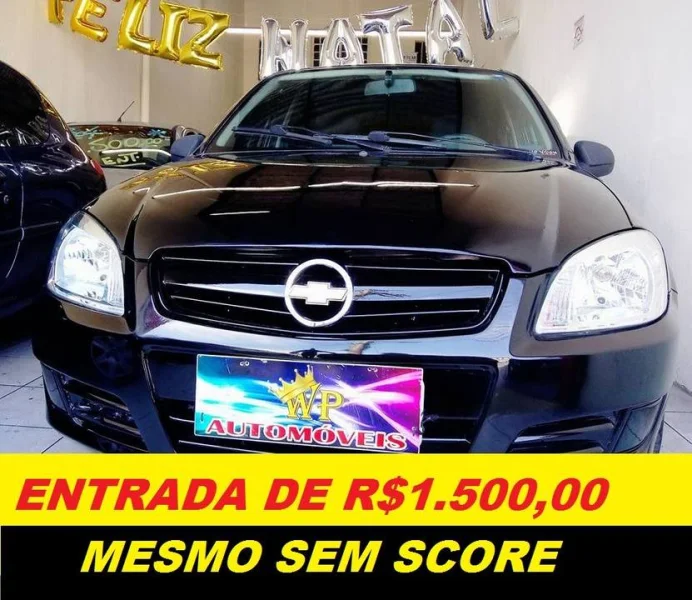 GM Celta Flex Prata 4 Portas Faz com Baixo Score