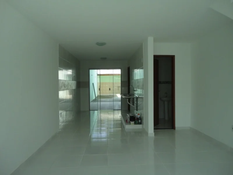 * Casa Duplex de 1ª Locação na Trindade, R$ 230 Mil *