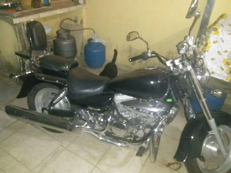 Vendo Moto Mirage 250
