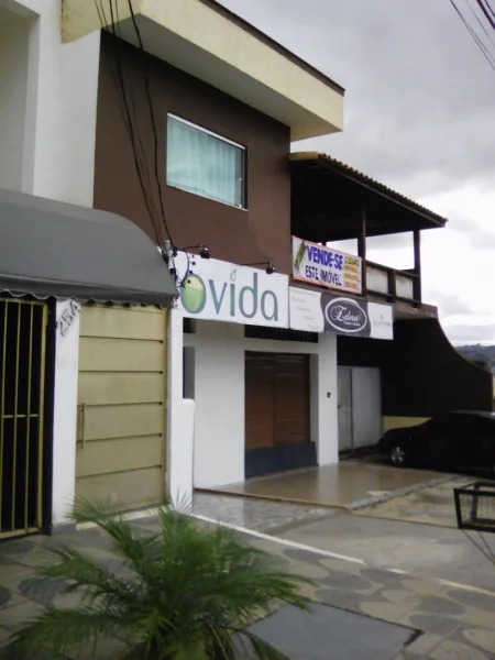 Vendo Casa com Lojas Oportunidade