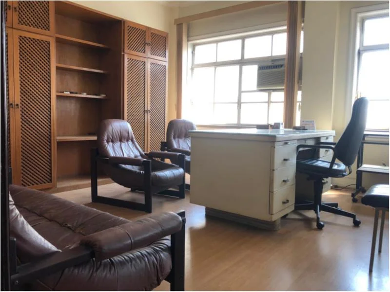 Sala Comercial com 82 m2 em São Paulo - Sé por 2 Mil para Alugar