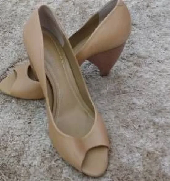 Peep Toe