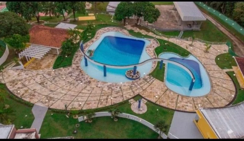Terreno em Condomínio Fechado à Venda, 900 m2 por RS 255.000 - Tarumã - Manaus-am