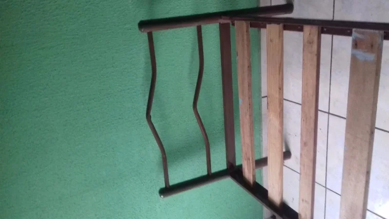Cama Semi Nova 78,00 e Colchão 99,00 Novo