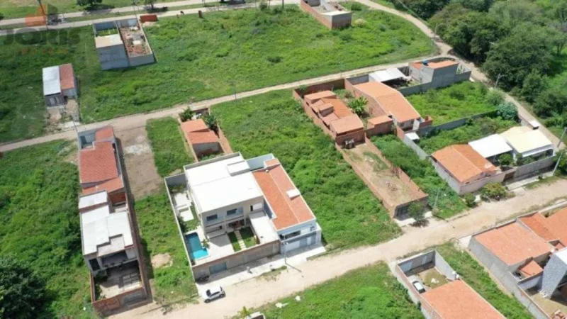 Terreno à Venda no Bairro Salesianos - Juazeiro do Norte, CE