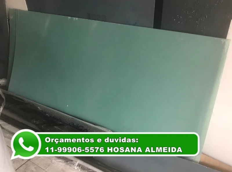 Placa de Policarbonato Compacto Liso para Coberturas