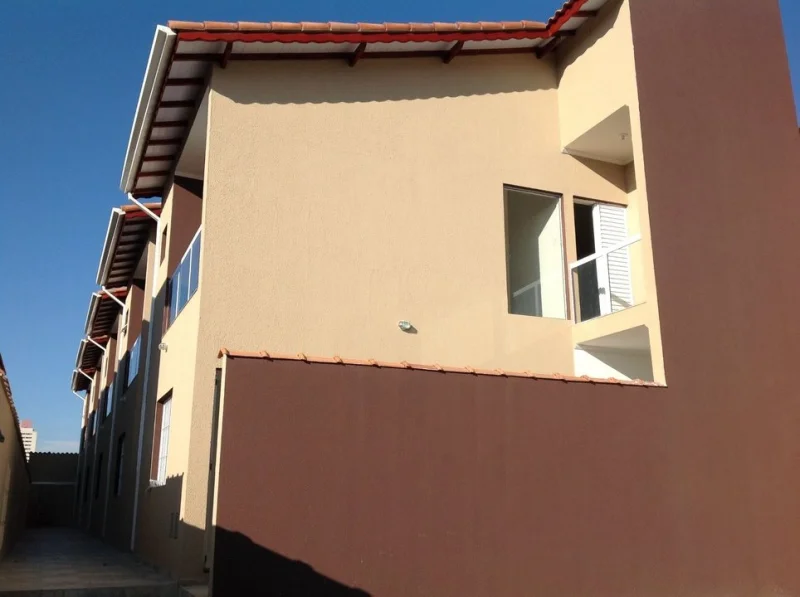 Sobrados Novos em Cond. Fechado com 2 Suites no Bairro Vila Brasileira